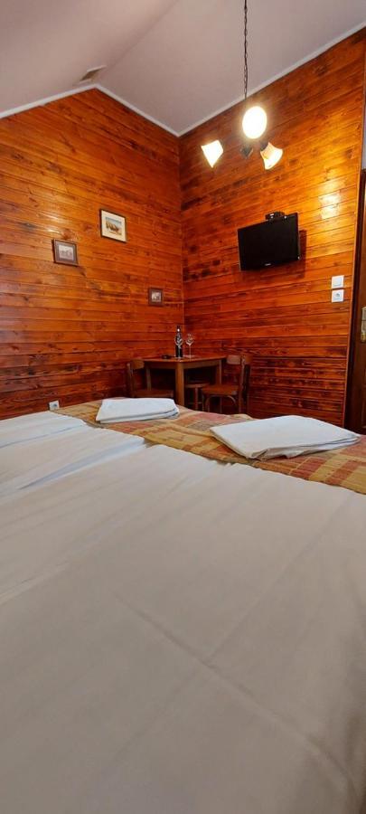 Forras Fogado Bed & Breakfast Bukkszek Exterior photo